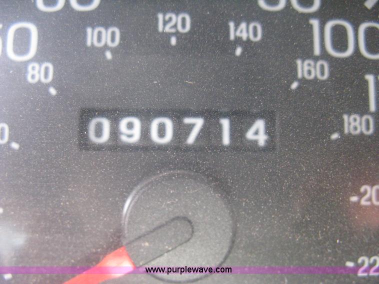 image for item A4253 2005 Ford Crown Victoria Police Interceptor