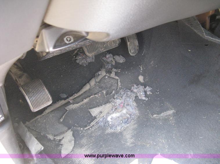 image for item A4253 2005 Ford Crown Victoria Police Interceptor