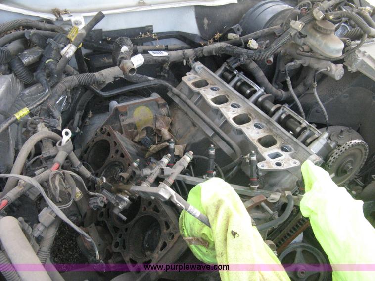 image for item A4253 2005 Ford Crown Victoria Police Interceptor