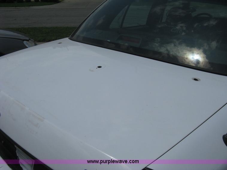 image for item A4253 2005 Ford Crown Victoria Police Interceptor