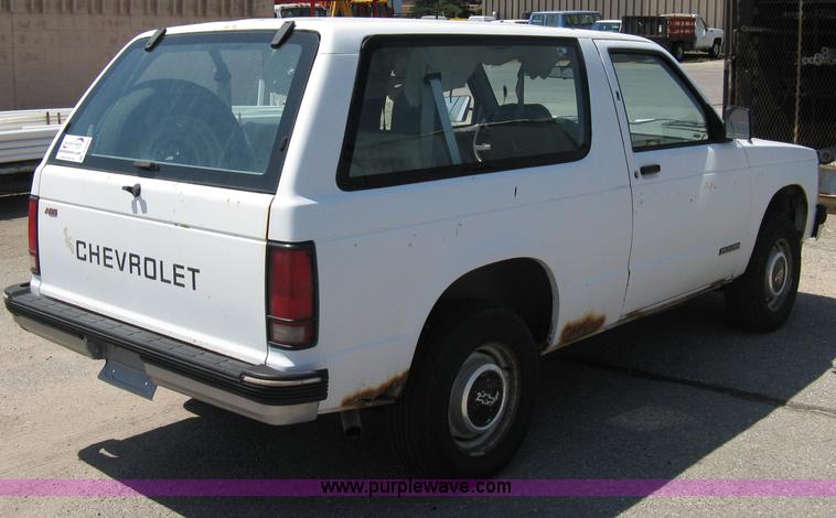 image for item A4269 1992 Chevrolet S10 Blazer SUV