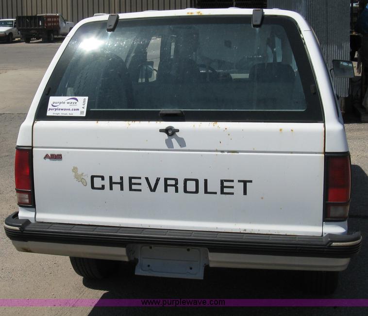 image for item A4269 1992 Chevrolet S10 Blazer SUV