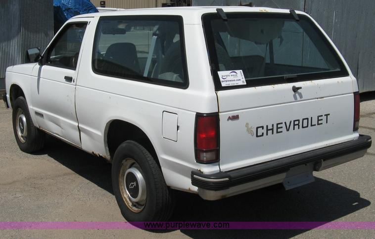 image for item A4269 1992 Chevrolet S10 Blazer SUV