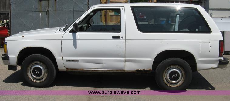 image for item A4269 1992 Chevrolet S10 Blazer SUV