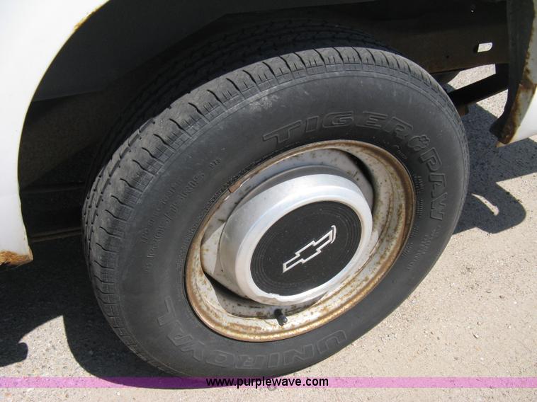 image for item A4269 1992 Chevrolet S10 Blazer SUV