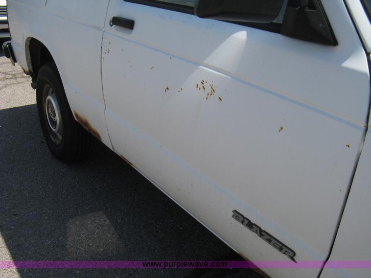 image for item A4269 1992 Chevrolet S10 Blazer SUV
