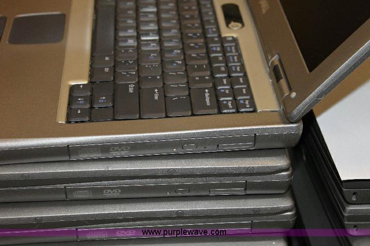 image for item A9127 (22) Dell D505 laptops