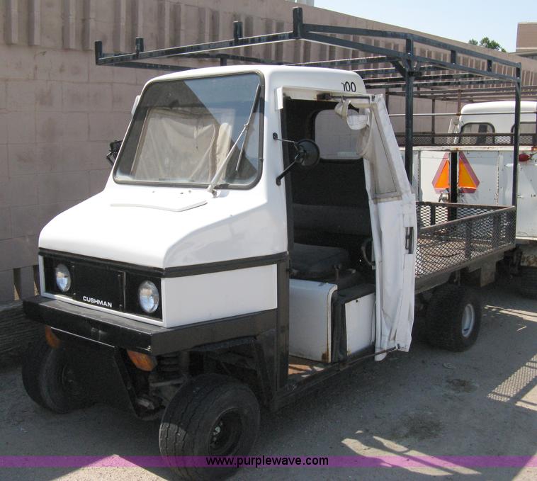 image for item A9484 1989 Cushman utility vehicle