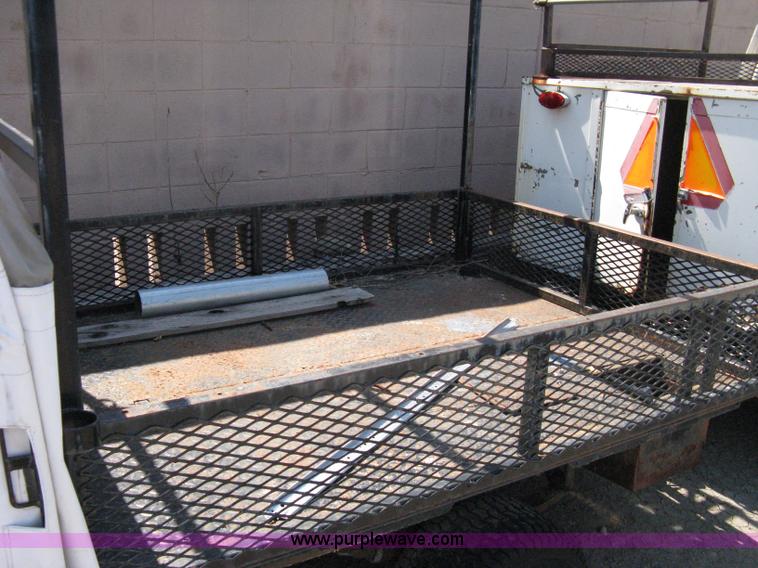 image for item A9484 1989 Cushman utility vehicle