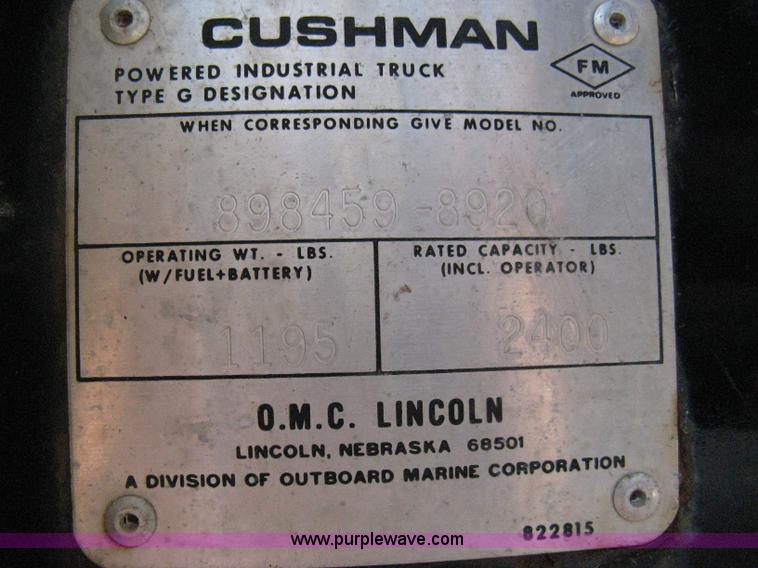 image for item A9484 1989 Cushman utility vehicle