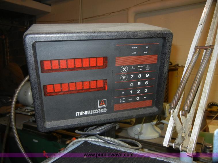 image for item A9868 1990 Standard-modern 1133 lathe