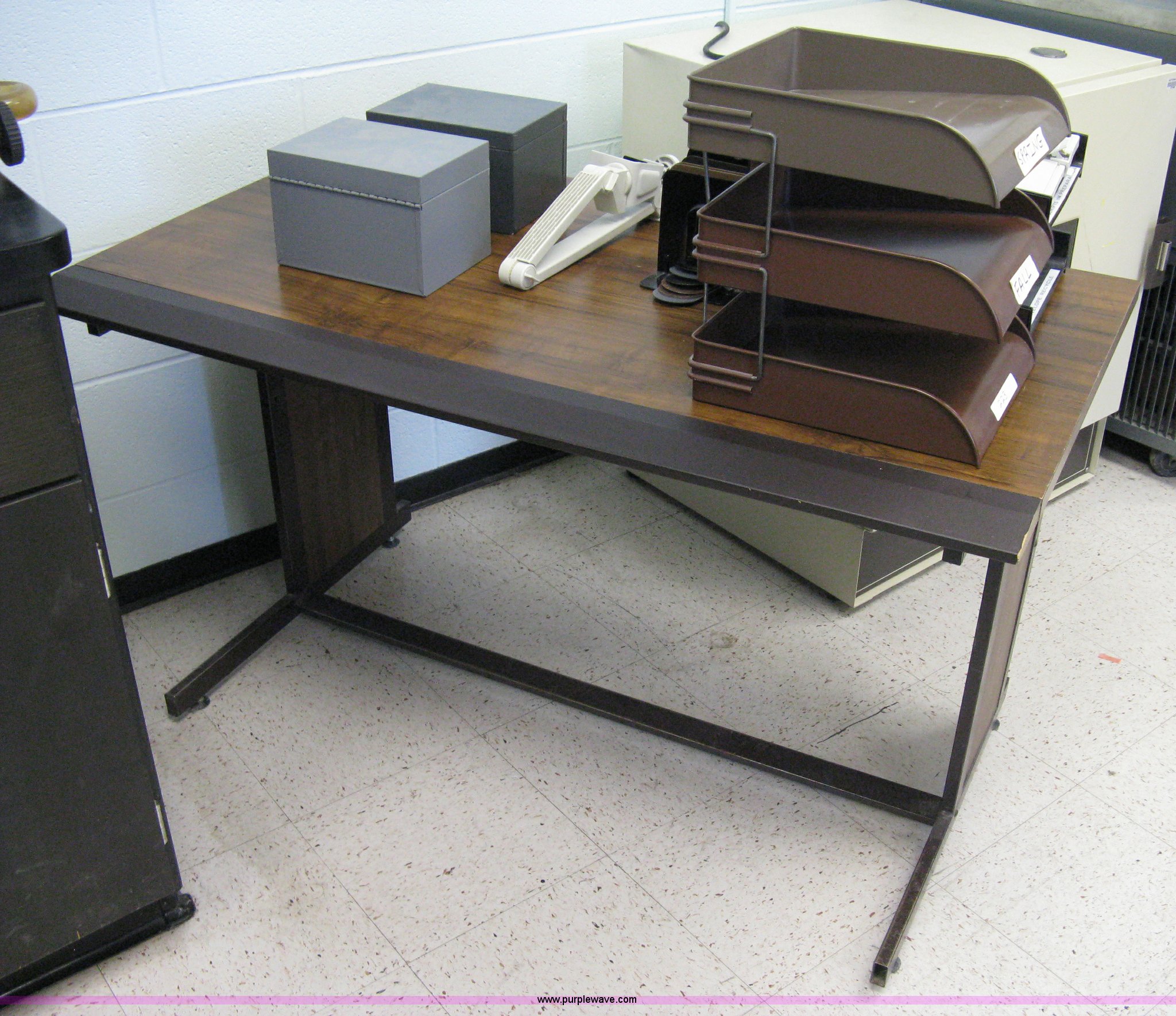 Assorted office supplies in Wichita, KS Item A9453 sold Purple Wave