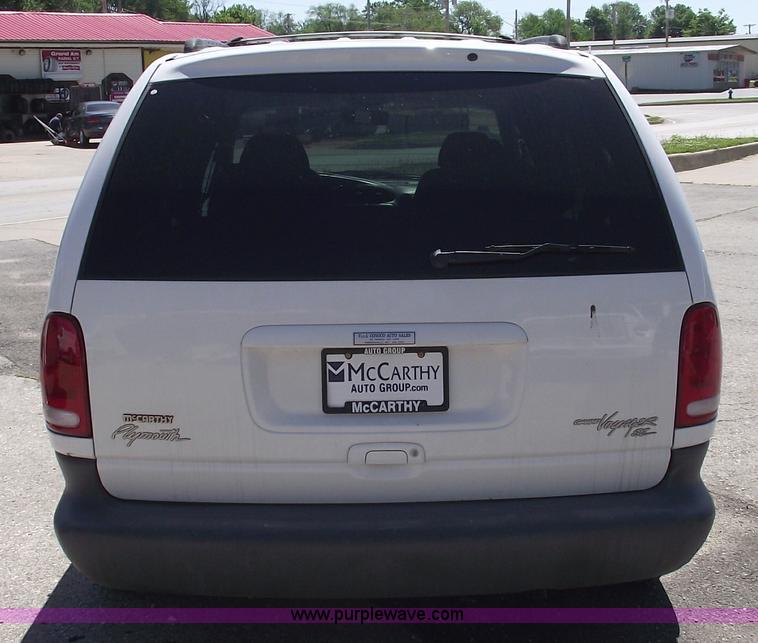 image for item 5550 1999 Plymouth Grand Voyager SE mini van