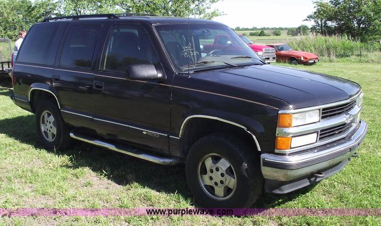 image for item 5582 1995 Chevrolet Tahoe K1500 LT SUV