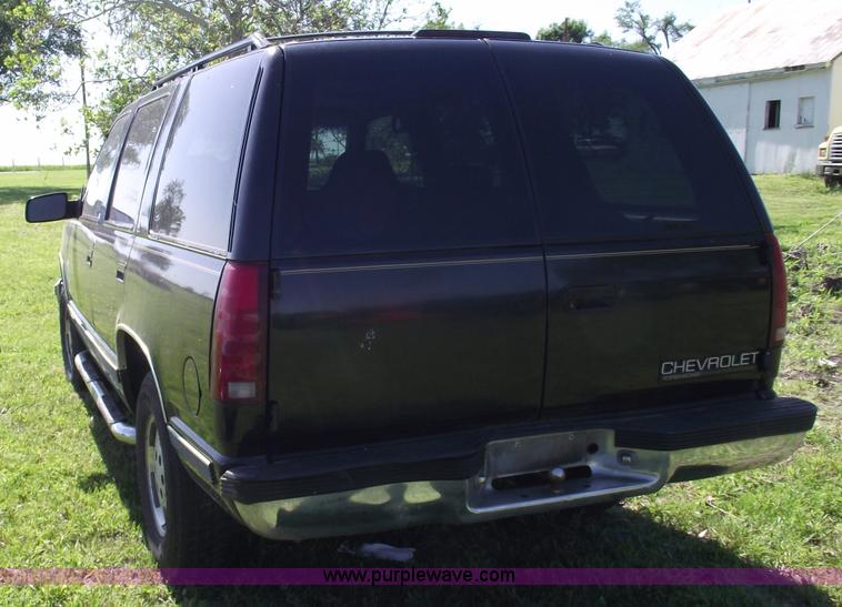 image for item 5582 1995 Chevrolet Tahoe K1500 LT SUV