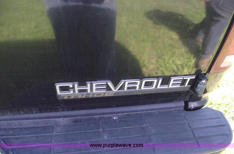 image for item 5582 1995 Chevrolet Tahoe K1500 LT SUV