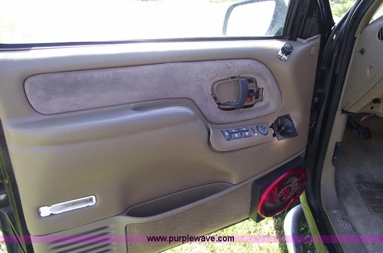 image for item 5582 1995 Chevrolet Tahoe K1500 LT SUV