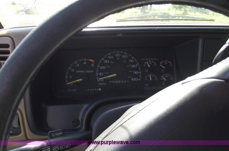 image for item 5582 1995 Chevrolet Tahoe K1500 LT SUV