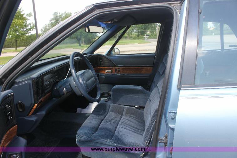 image for item 6232 1992 Buick LeSabre Limited