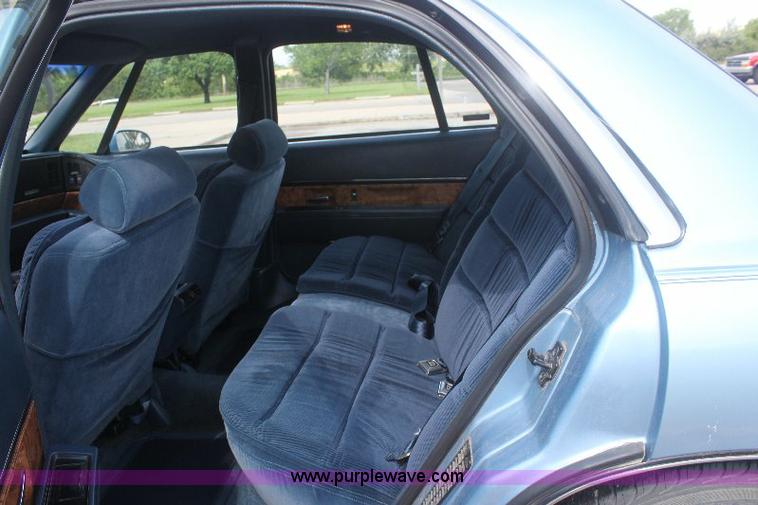 image for item 6232 1992 Buick LeSabre Limited