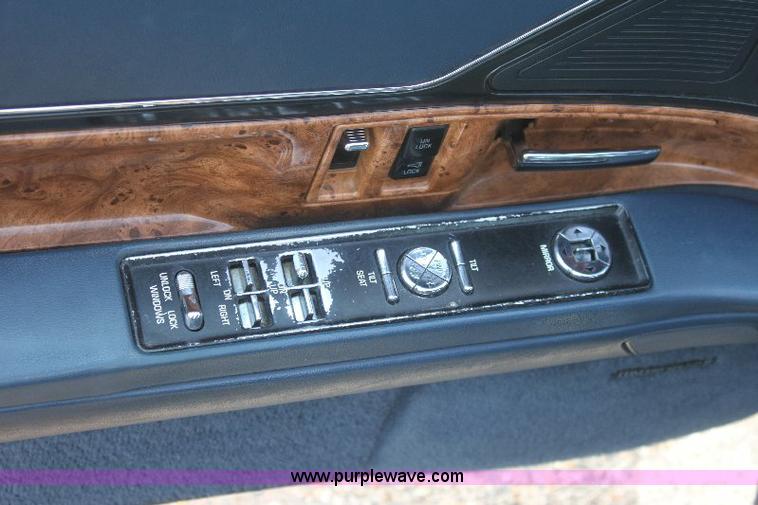 image for item 6232 1992 Buick LeSabre Limited