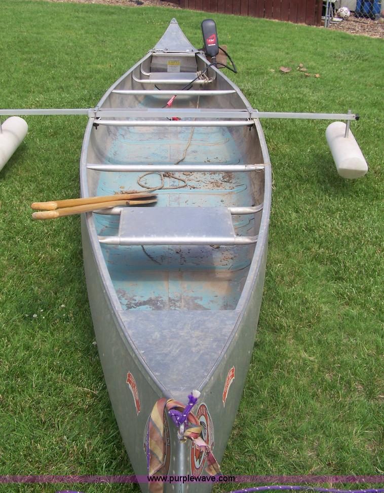 image for item 7347 Osagian 17' aluminum canoe