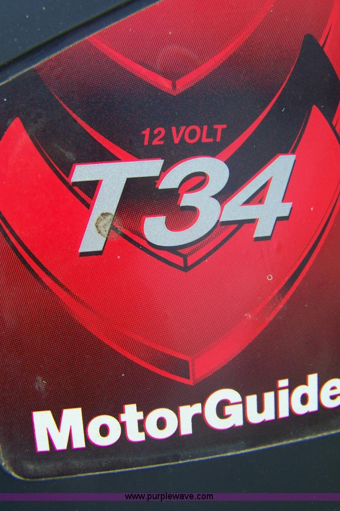 image for item 7347 Osagian 17' aluminum canoe