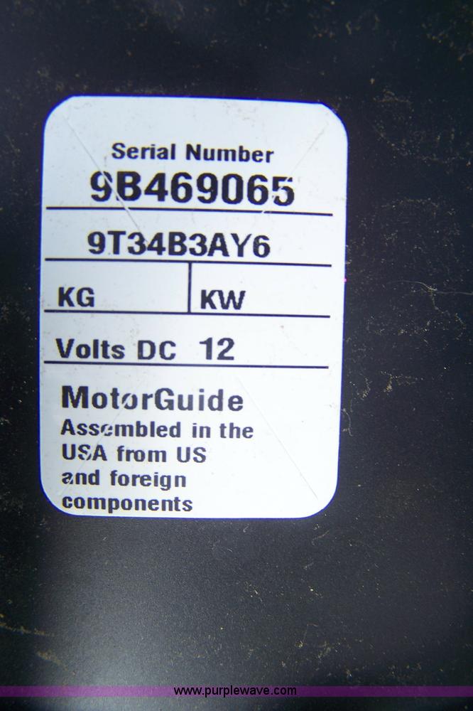 image for item 7347 Osagian 17' aluminum canoe