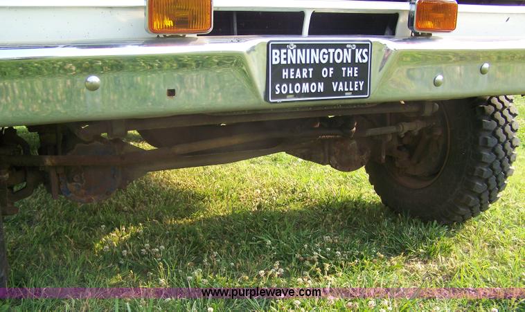 image for item 7361 1979 Ford E350 ambulance