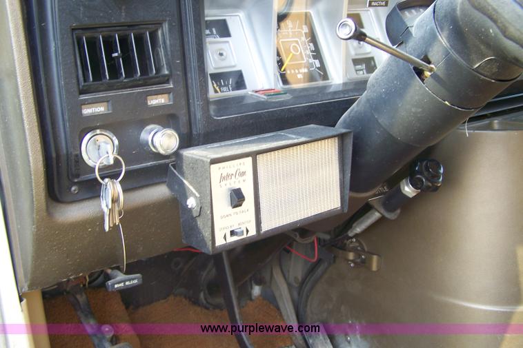 image for item 7361 1979 Ford E350 ambulance