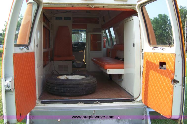 image for item 7361 1979 Ford E350 ambulance