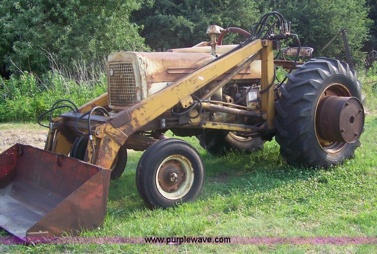 image for item 7362 1960 Cockshutt 570 tractor