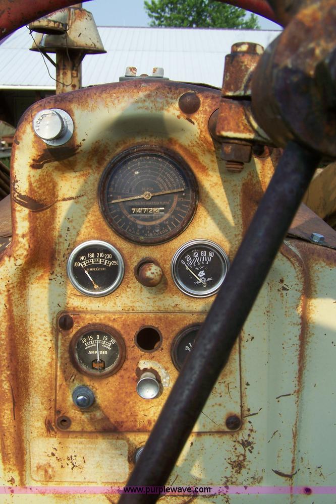 image for item 7362 1960 Cockshutt 570 tractor