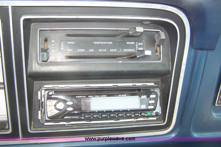 image for item 7380 1979 Ford F100 Custom pickup truck