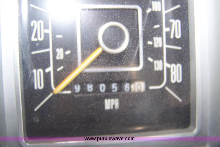 image for item 7380 1979 Ford F100 Custom pickup truck