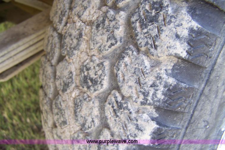 image for item 7380 1979 Ford F100 Custom pickup truck