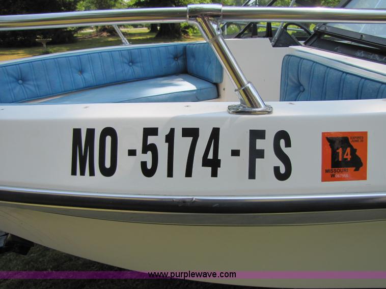 image for item 8274 1977 Rally boat