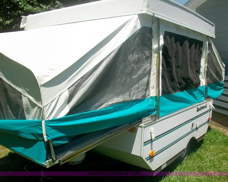 image for item A1012 1997 Rockwood 1640 Freedom pop up camper