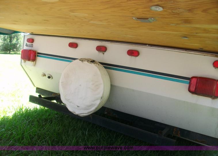 image for item A1012 1997 Rockwood 1640 Freedom pop up camper