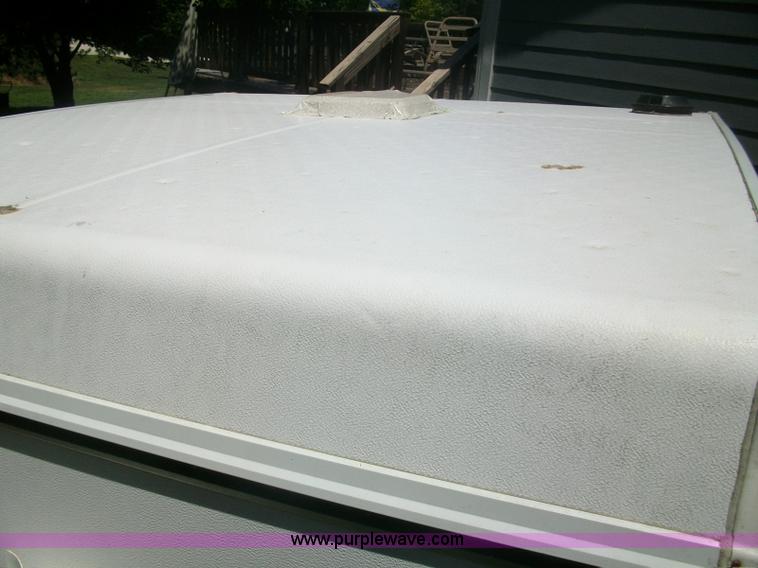 image for item A1012 1997 Rockwood 1640 Freedom pop up camper