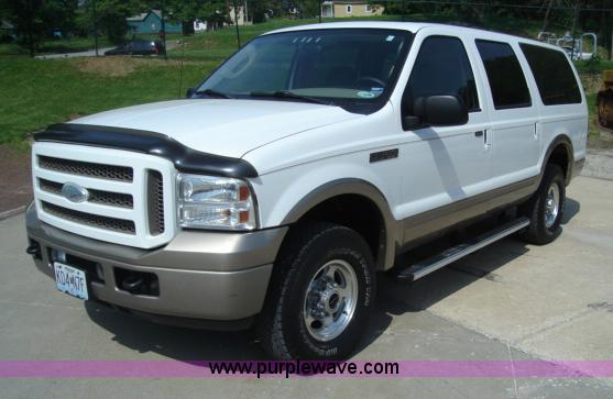 image for item A2058 2005 Ford Excursion Eddie Bauer SUV