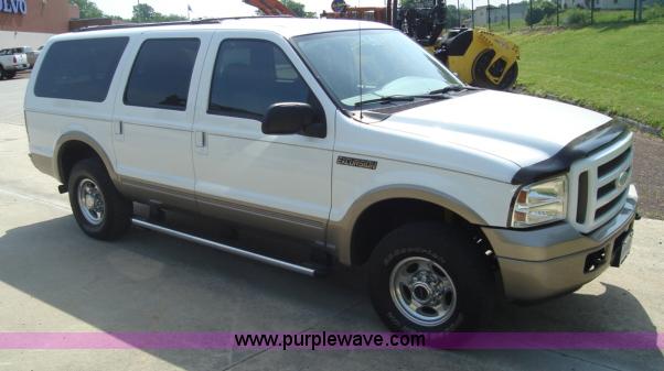 image for item A2058 2005 Ford Excursion Eddie Bauer SUV