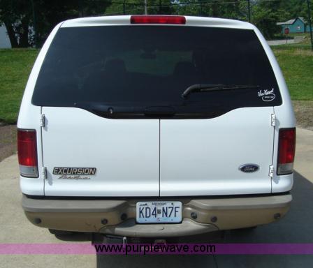 image for item A2058 2005 Ford Excursion Eddie Bauer SUV