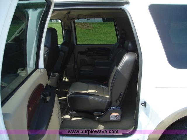 image for item A2058 2005 Ford Excursion Eddie Bauer SUV