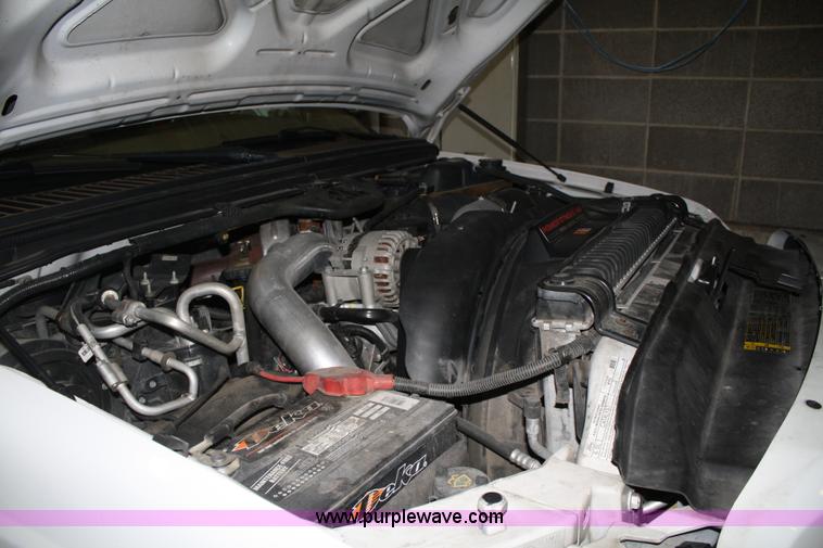 image for item A2058 2005 Ford Excursion Eddie Bauer SUV