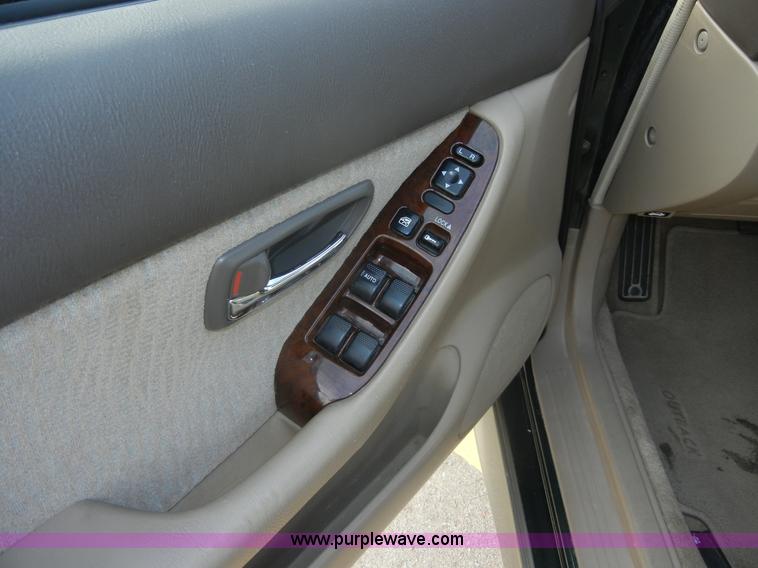 image for item A3001 2002 Subaru Legacy Outback AWD