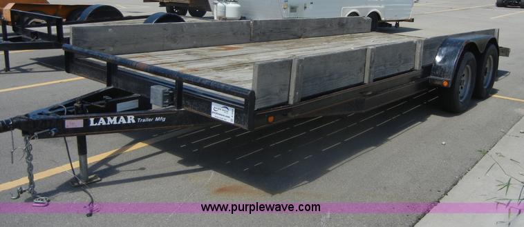 image for item A3004 2006 Lamar 20' tandem axle trailer