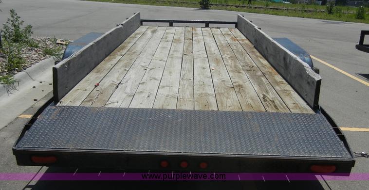 image for item A3004 2006 Lamar 20' tandem axle trailer