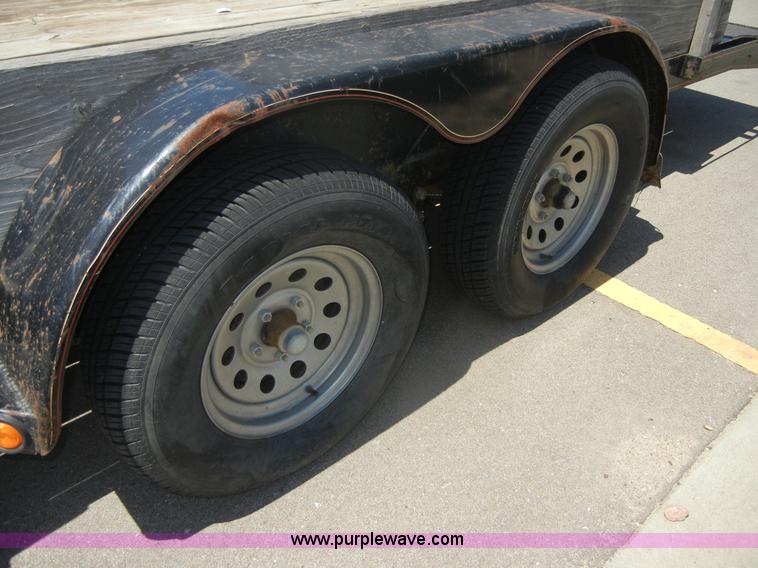 image for item A3004 2006 Lamar 20' tandem axle trailer