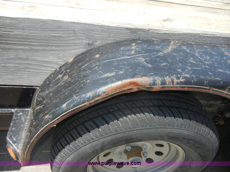 image for item A3004 2006 Lamar 20' tandem axle trailer